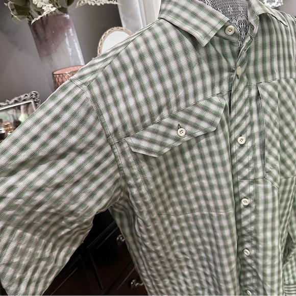 Eddie Bauer Expedition Guide Green Plaid Sun Protection Vented Outdoor Shirt LT - Picture 7 of 13